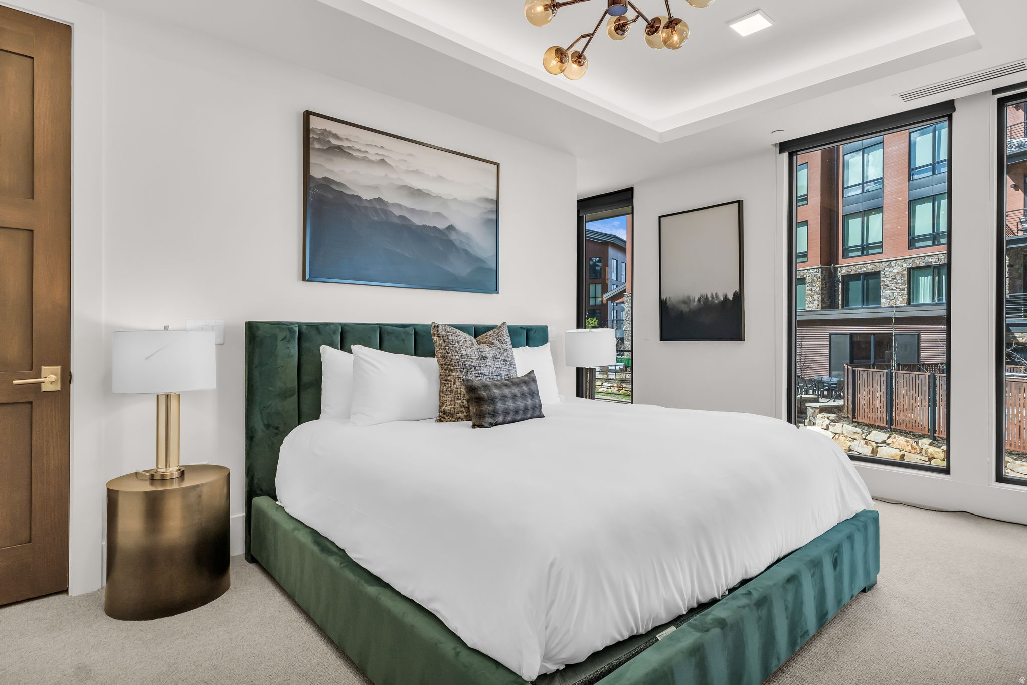 EMPIRE RESIDENCES - Residential