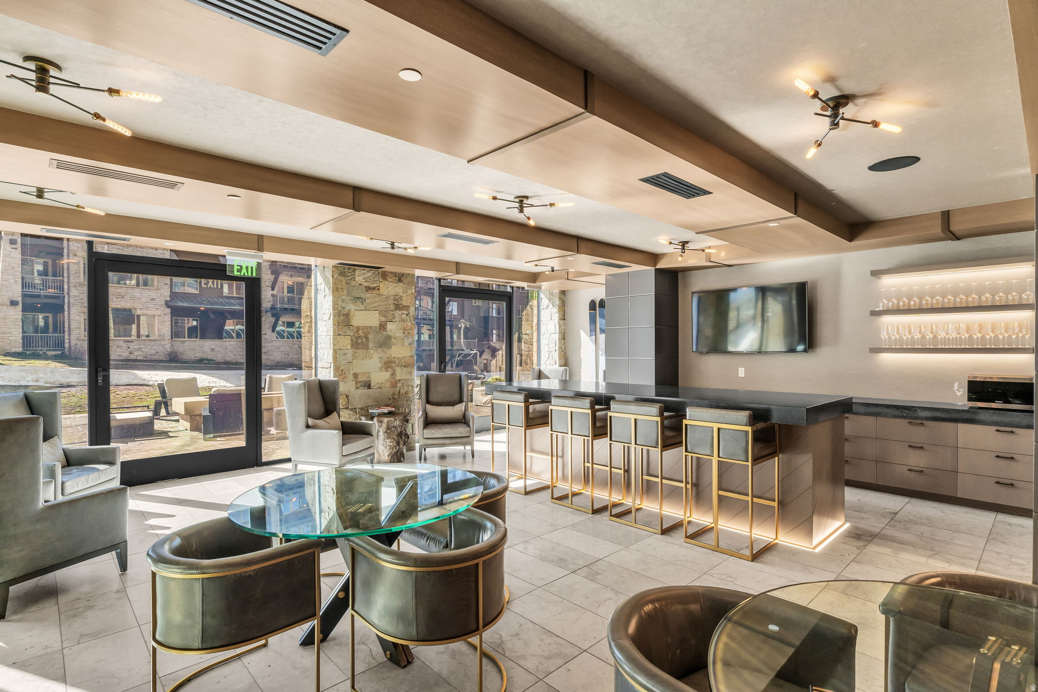 EMPIRE RESIDENCES - Residential