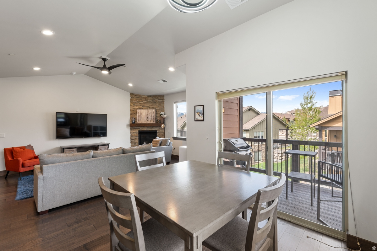 BLACK ROCK RIDGE - Residential