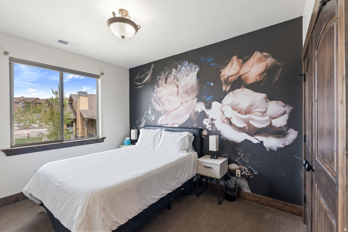 BLACK ROCK RIDGE - Residential