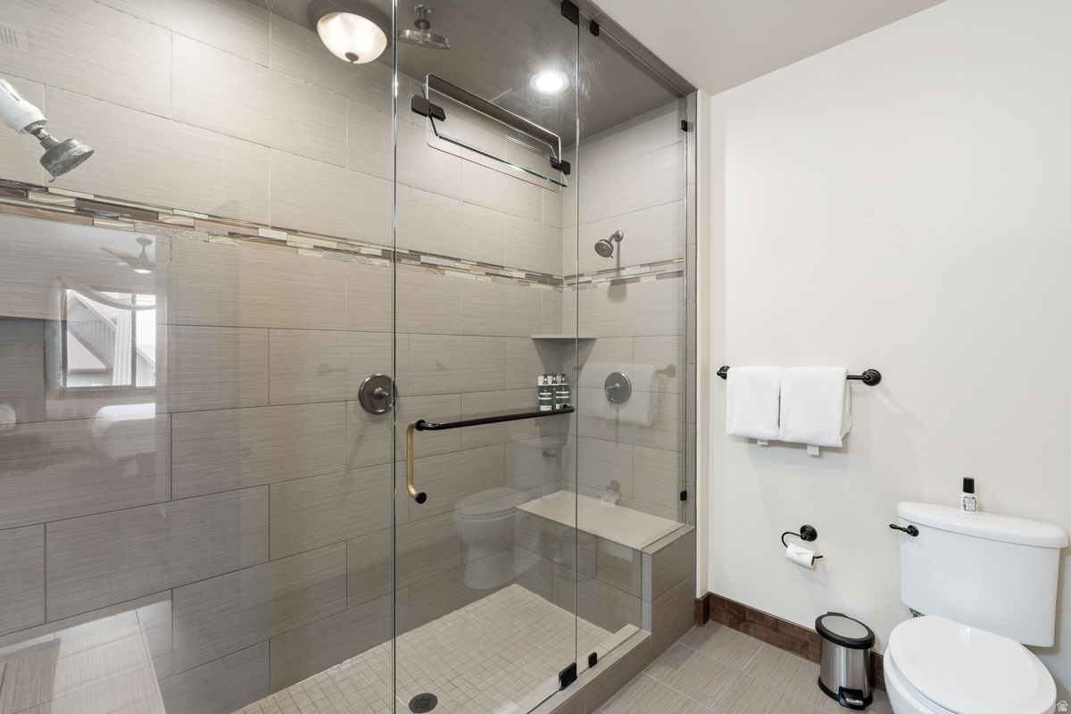 BLACK ROCK RIDGE - Residential