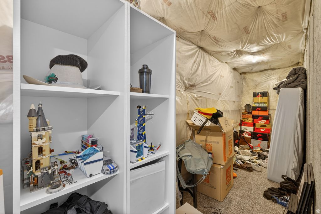 MCCLELLAN COURT PD - Residential Income