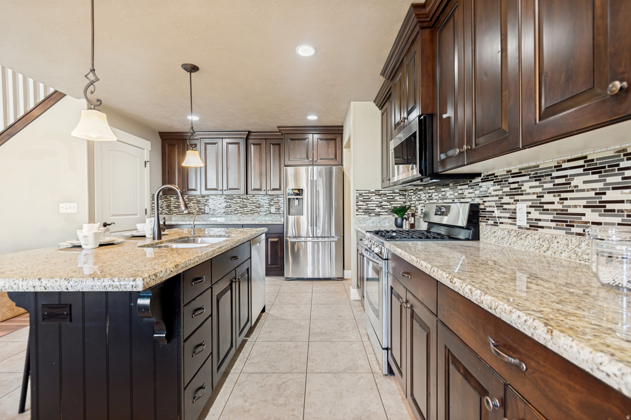 PINNACLE ACRE - Residential