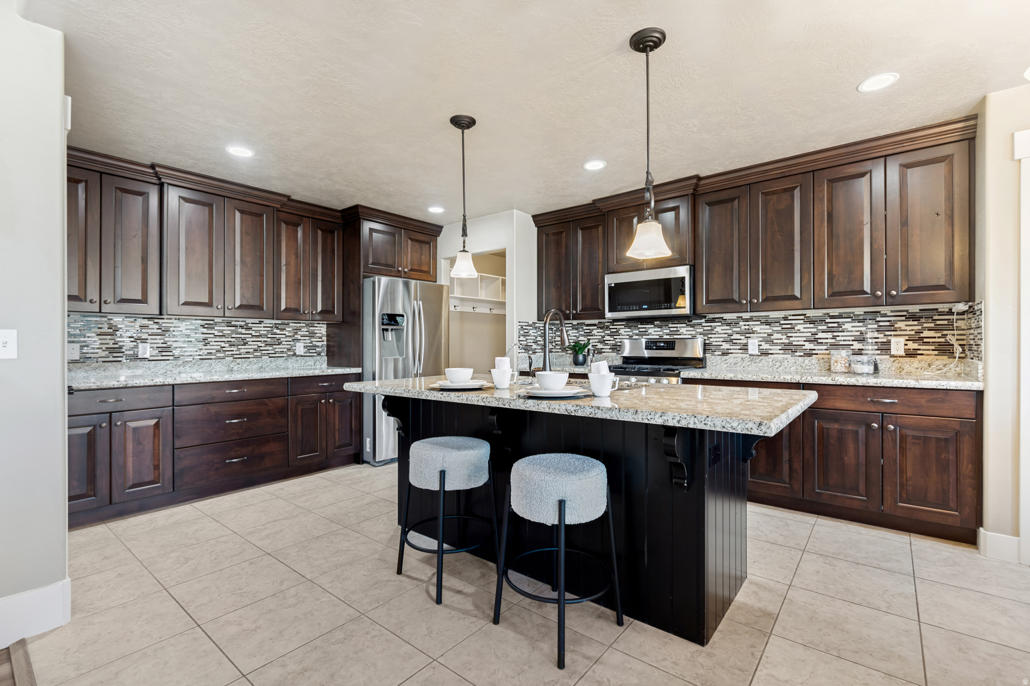 PINNACLE ACRE - Residential