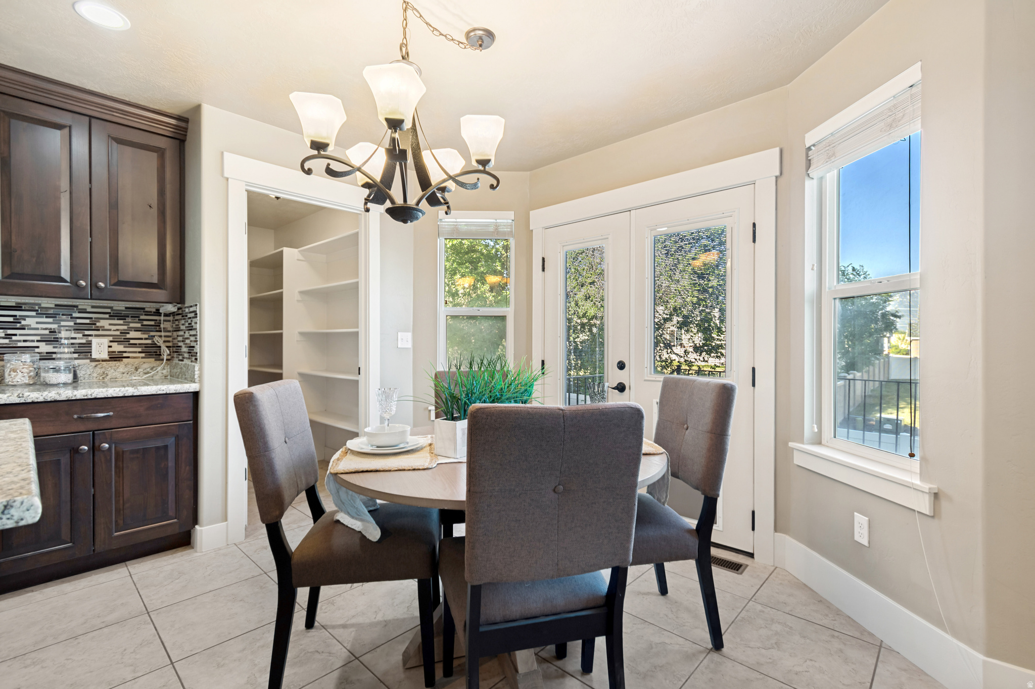 PINNACLE ACRE - Residential