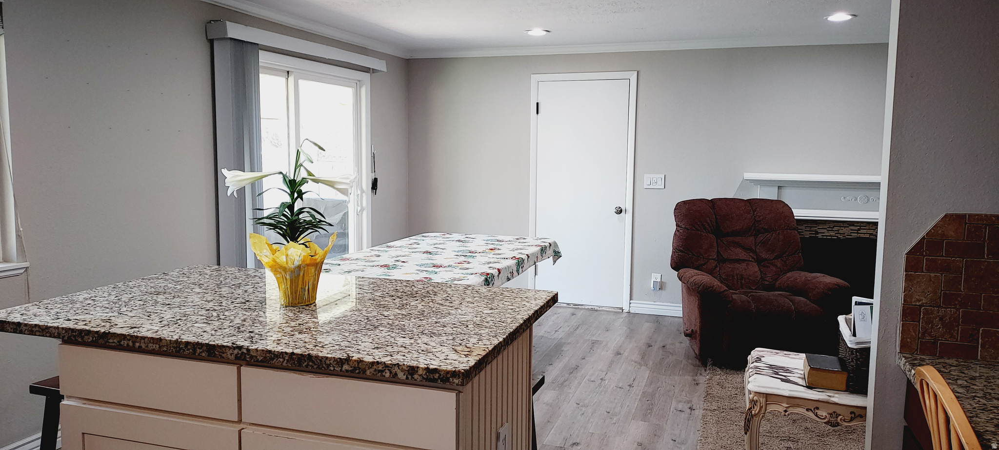 FOOTHILLS SUBD - Residential