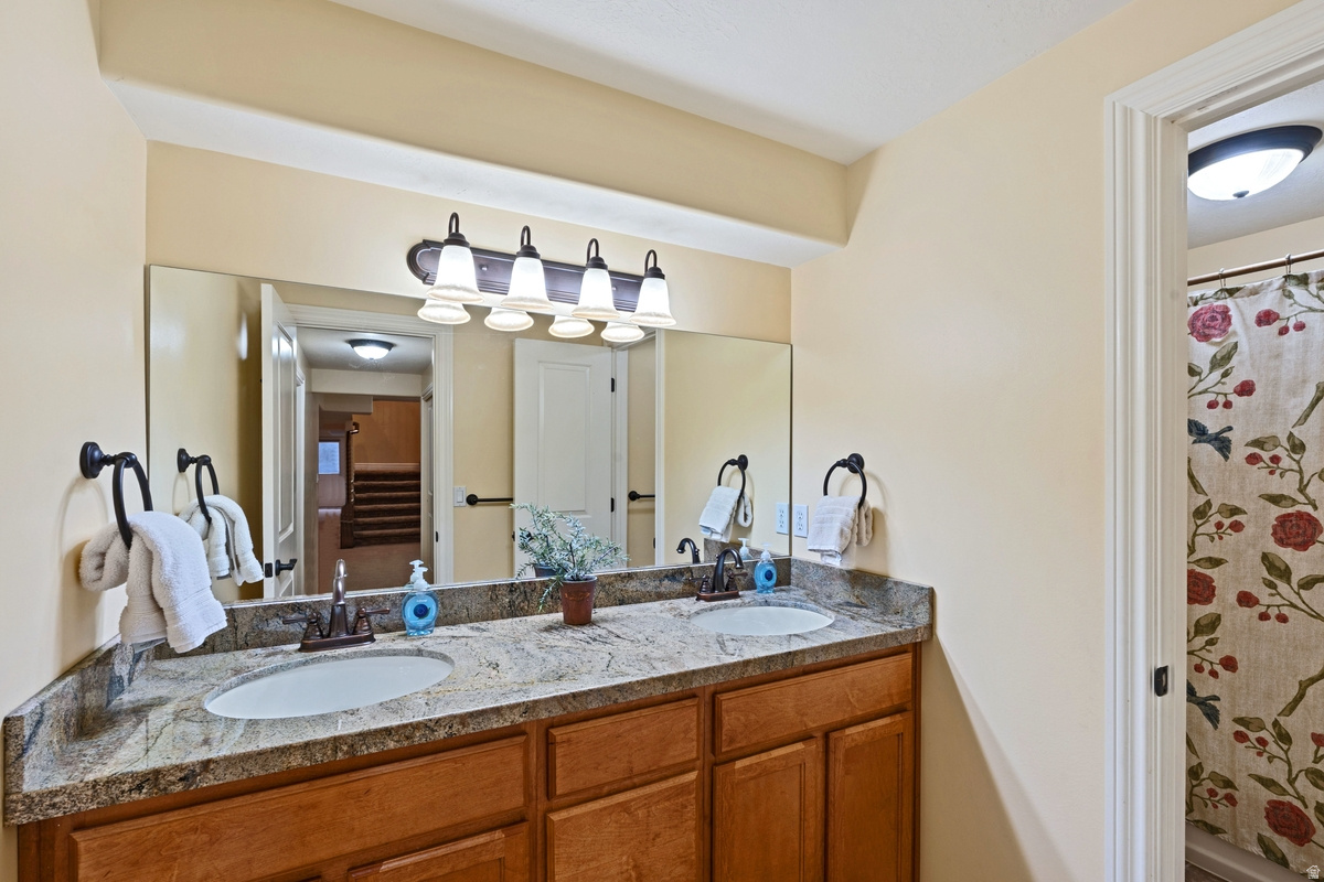 FLORENTINE VILLAS - Residential