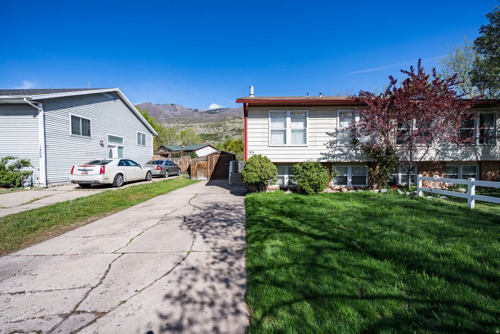 Photo of 1419 S 50 W, Farmington, UT 84025 (MLS # 2149410)