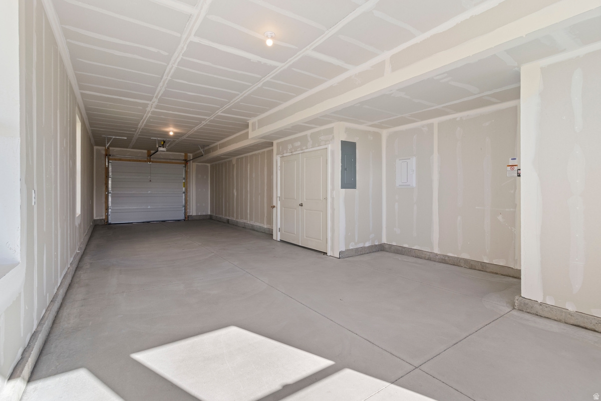 TRAILSIDE - Residential