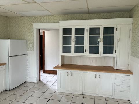 Tiny photo for 2455 S MONROE BLVD, Ogden, UT 84401 (MLS # 2147924)