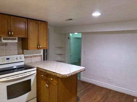 Tiny photo for 2455 S MONROE BLVD, Ogden, UT 84401 (MLS # 2147924)