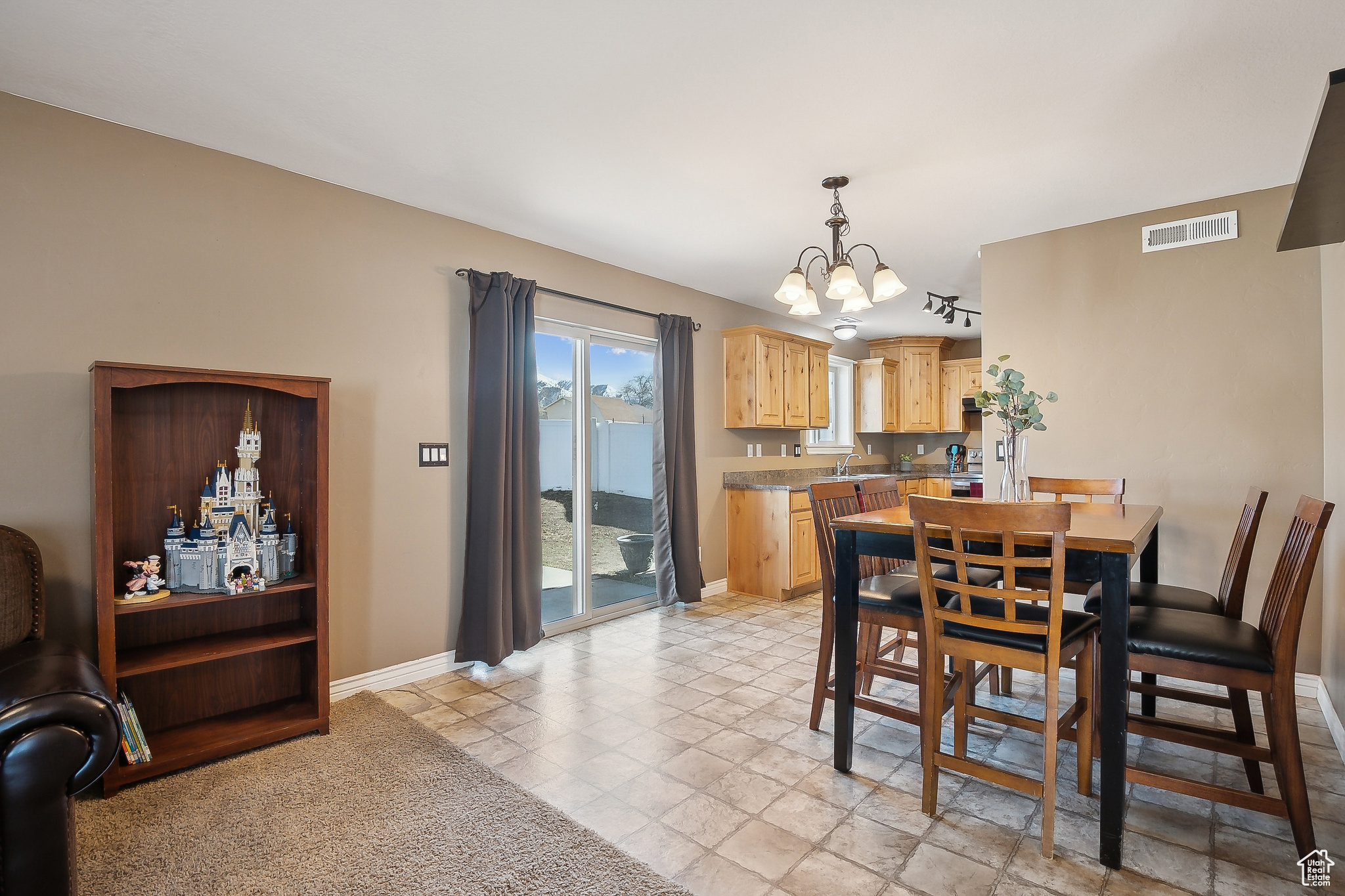 136 S Issac Newton Ct, Ogden, Utah image 7