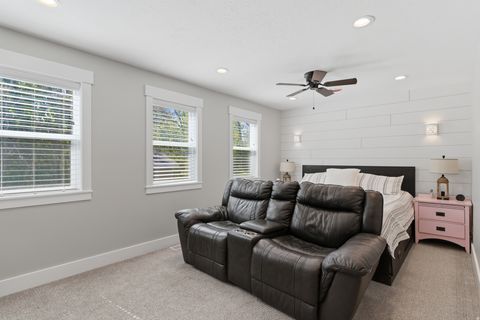 Tiny photo for 600 BARLOW ST, Clearfield, UT 84015 (MLS # 2155184)