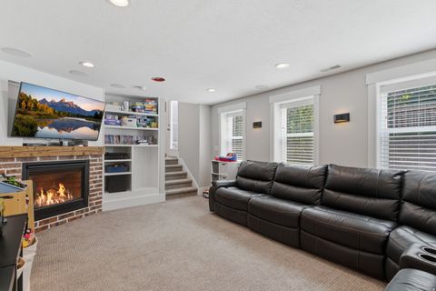 Tiny photo for 600 BARLOW ST, Clearfield, UT 84015 (MLS # 2155184)
