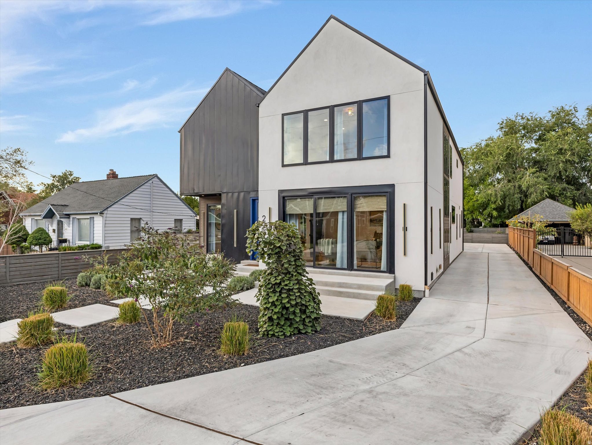 CANYON RIM - Residential