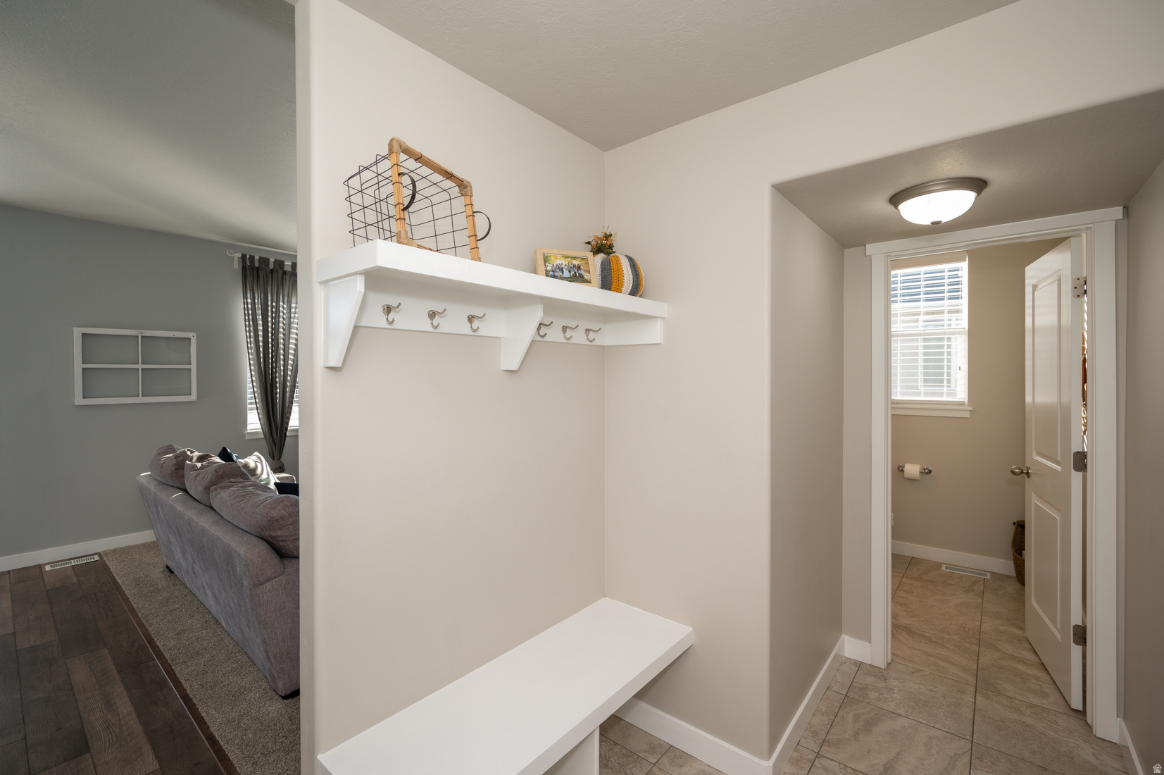 PORTERS CROSSING - Residential Lease