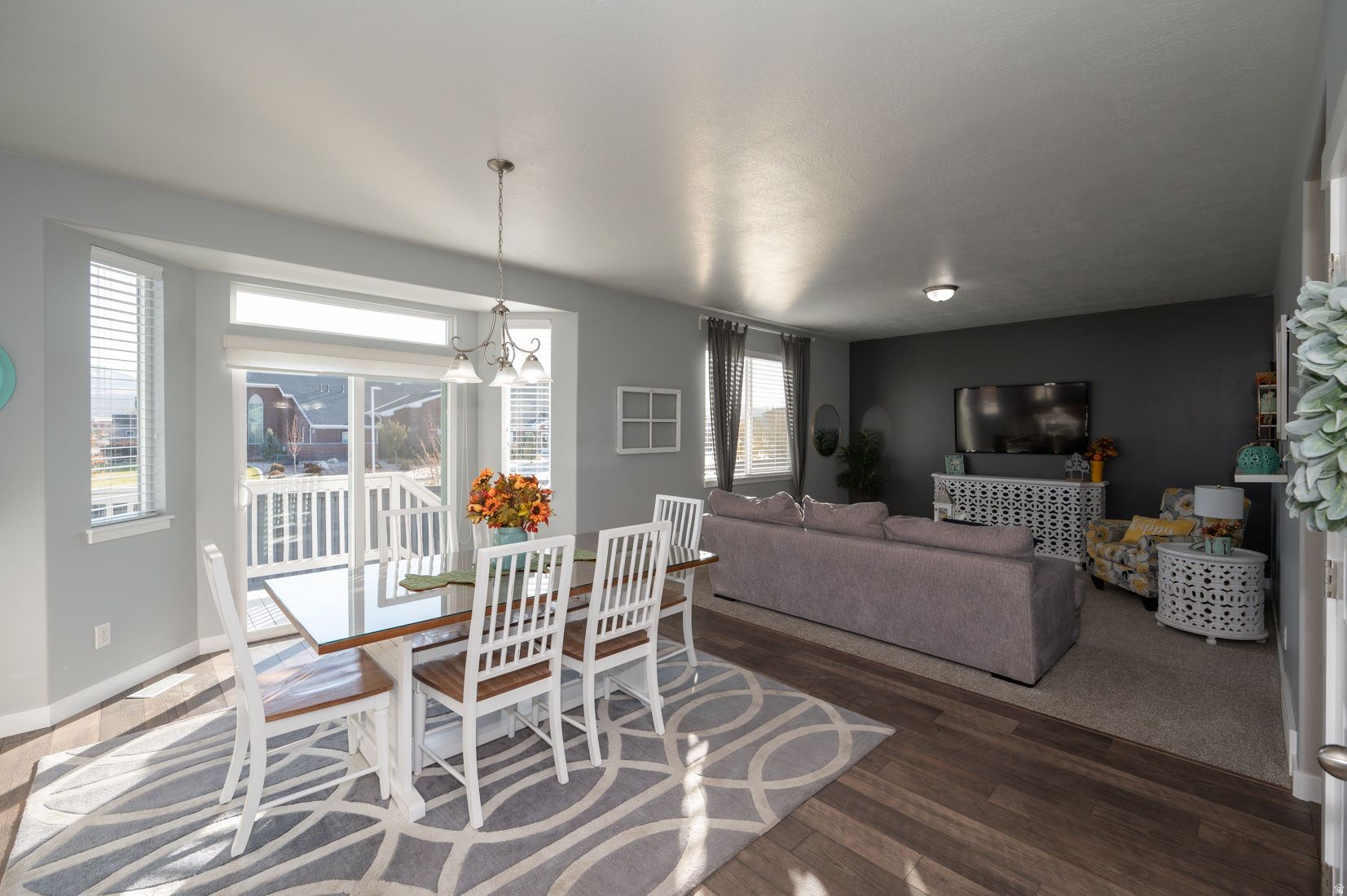 PORTERS CROSSING - Residential Lease