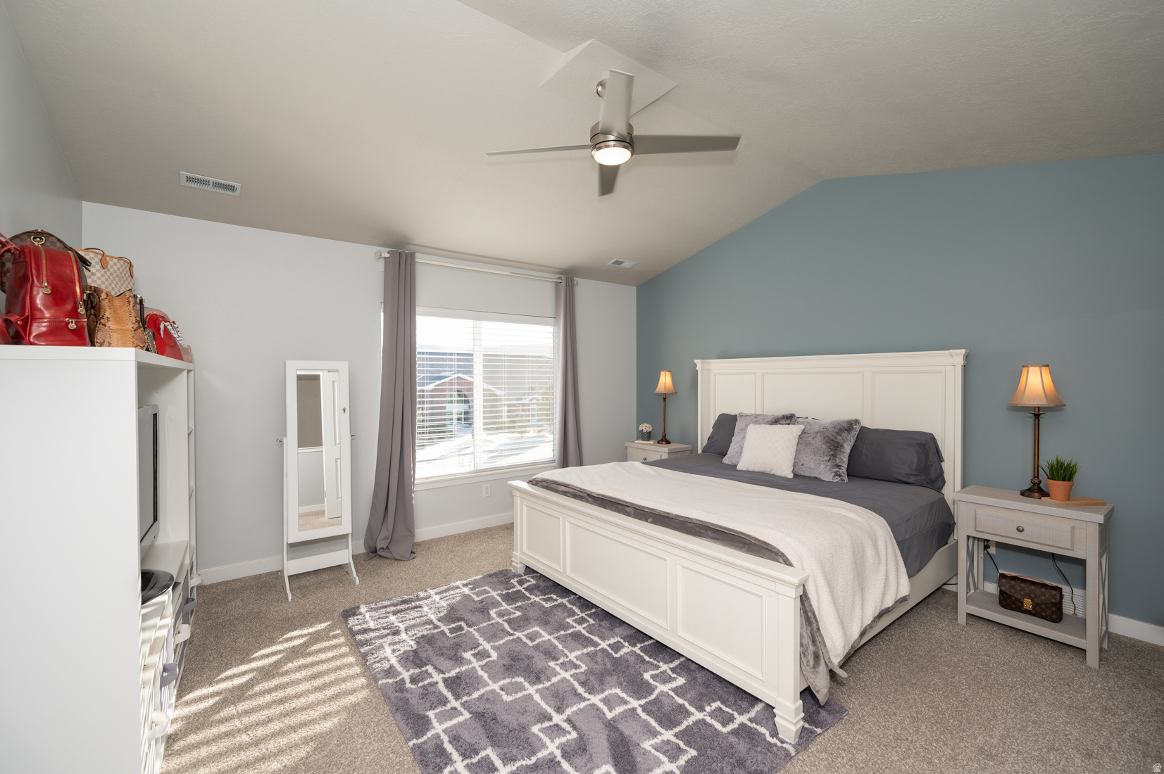 PORTERS CROSSING - Residential Lease