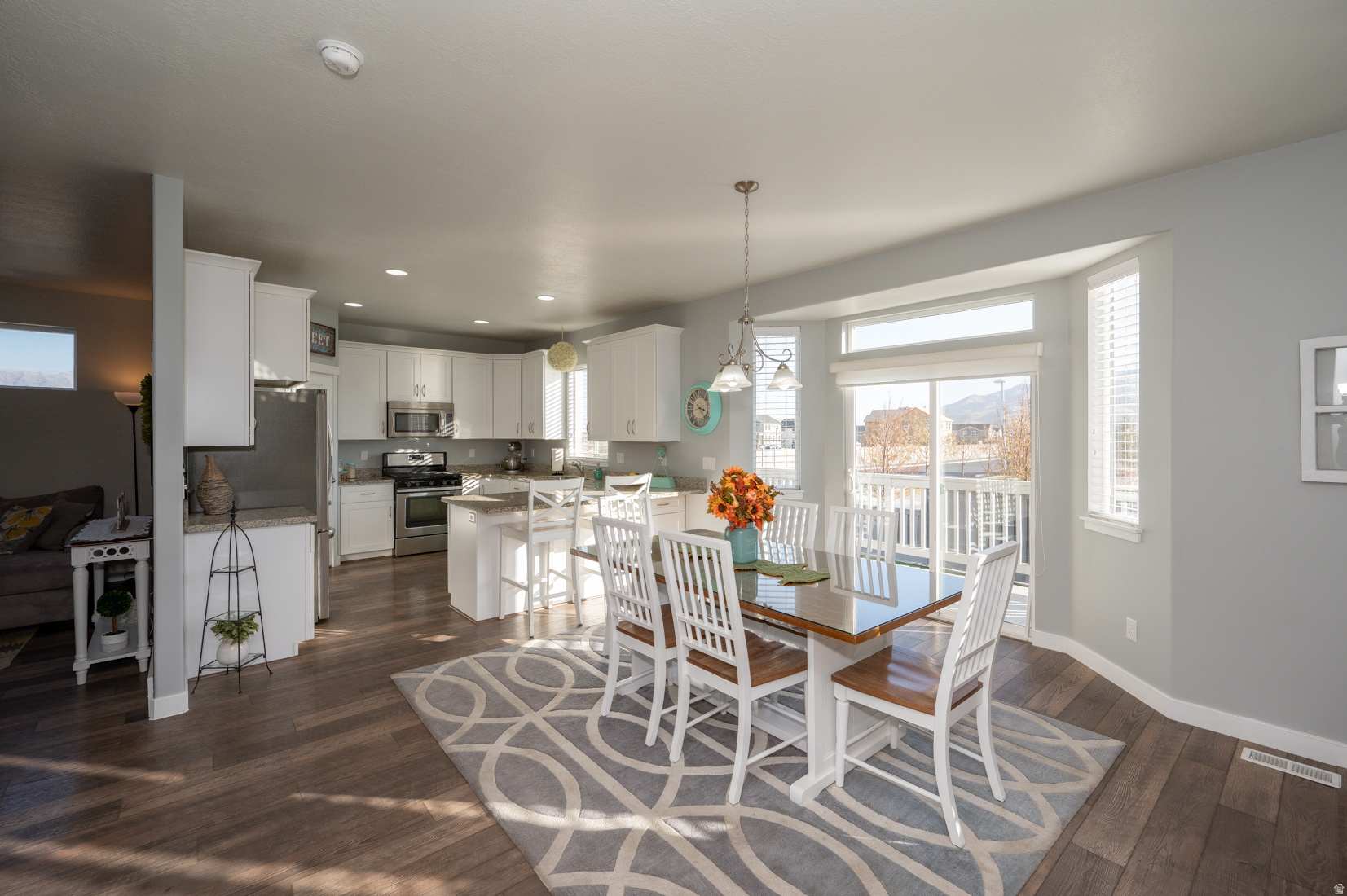 PORTERS CROSSING - Residential Lease