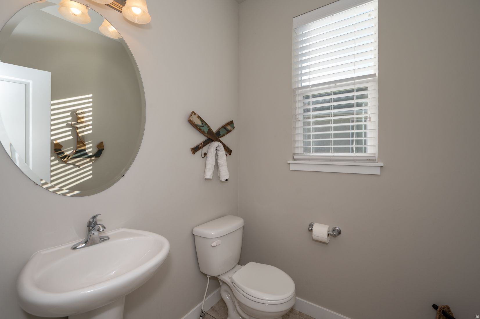 PORTERS CROSSING - Residential Lease