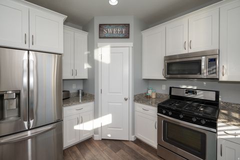 Tiny photo for 4112 E GAZELLE RUN, Eagle Mountain, UT 84005 (MLS # 2145310)