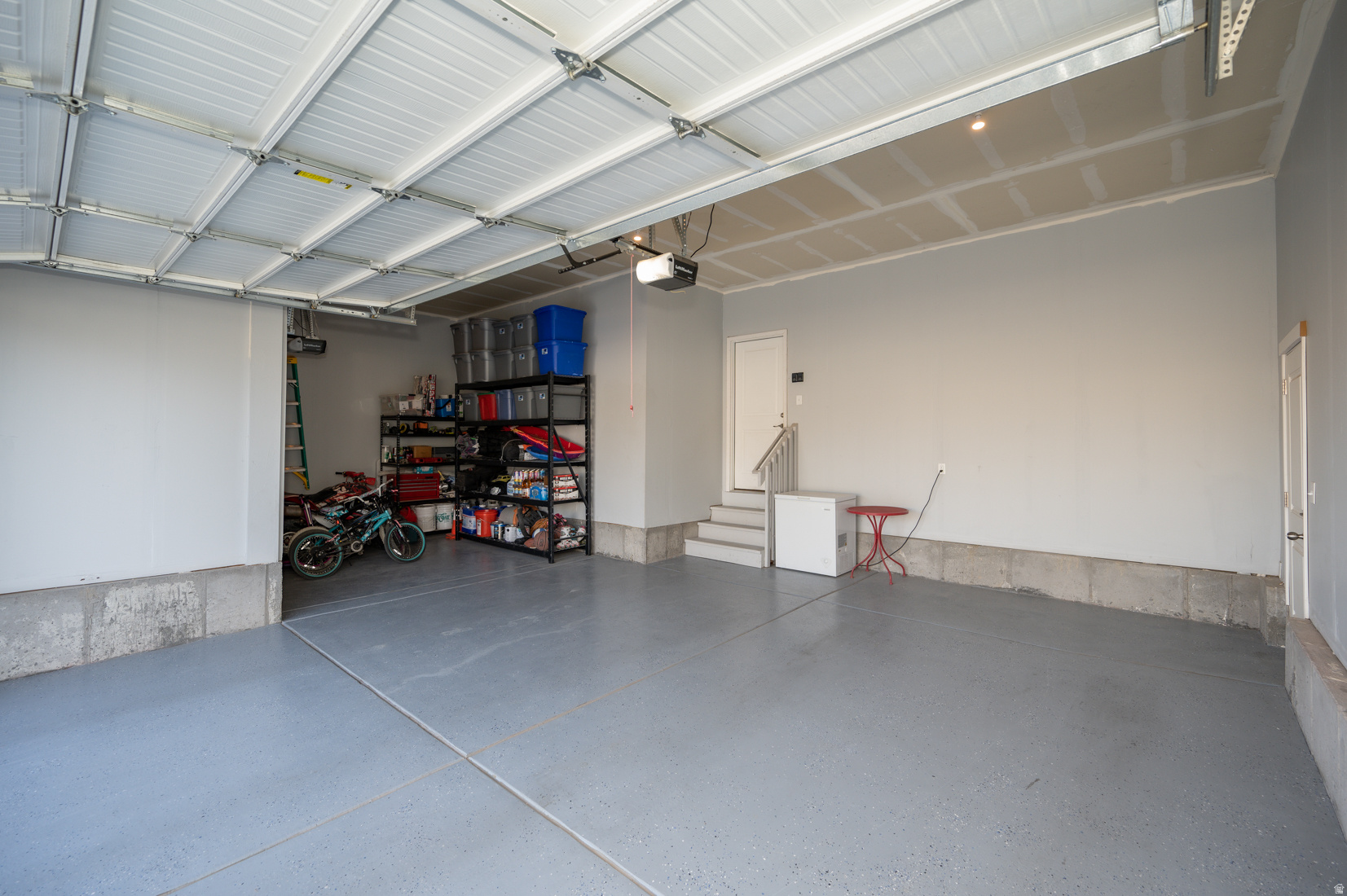 PORTERS CROSSING - Residential Lease