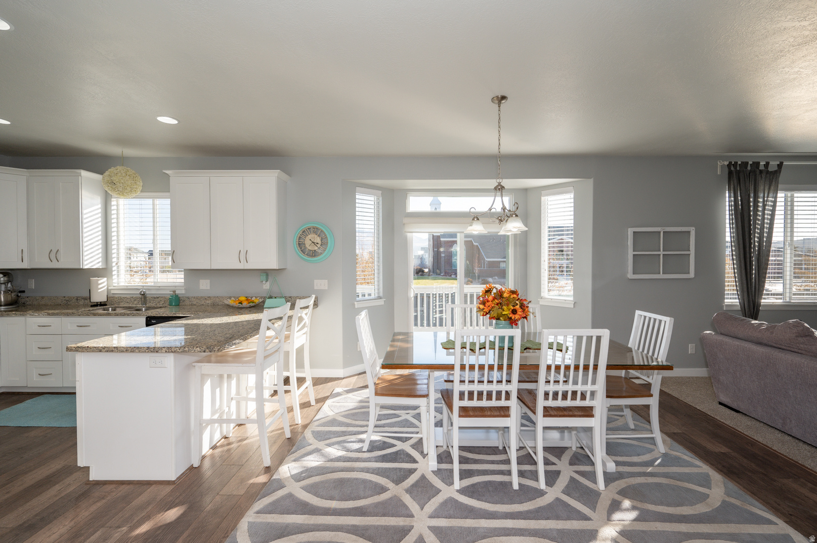 PORTERS CROSSING - Residential Lease