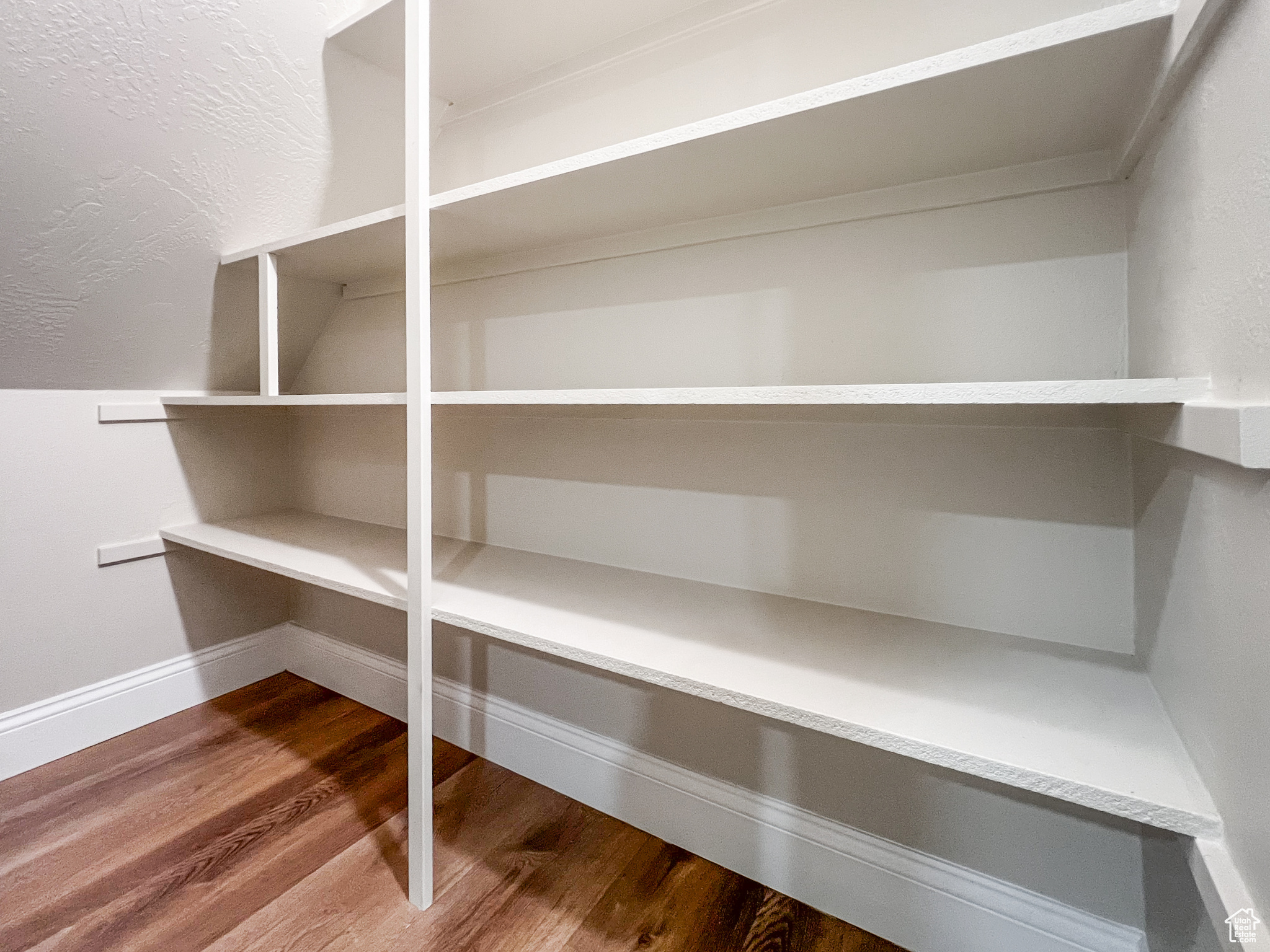 DIAMOND SUMMIT UNIT 9 - Residential Lease