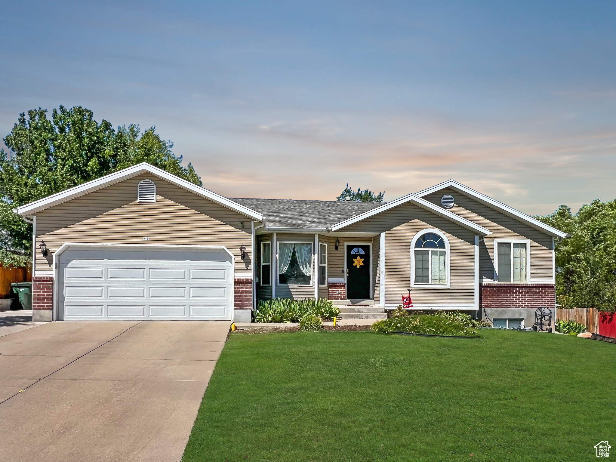 DIAMOND SUMMIT UNIT 9 - Residential Lease