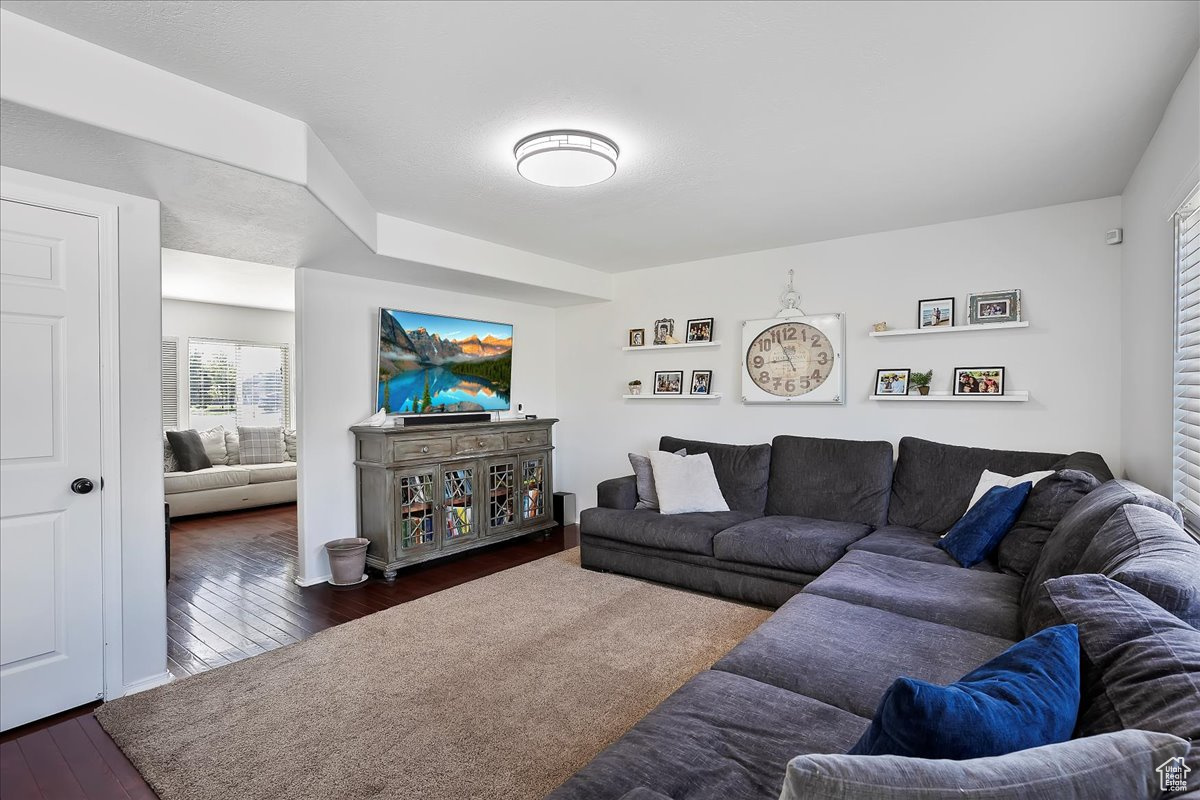 SIENA VILLAS - Residential