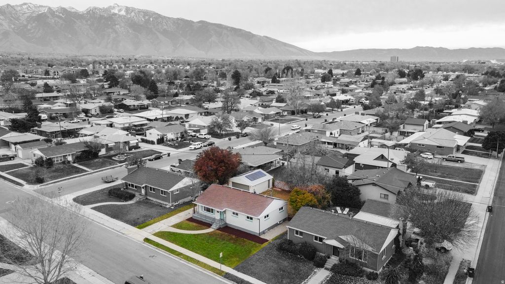 Photo of 139 W COLUMBIA DR, Midvale, UT 84047 (MLS # 2123120)