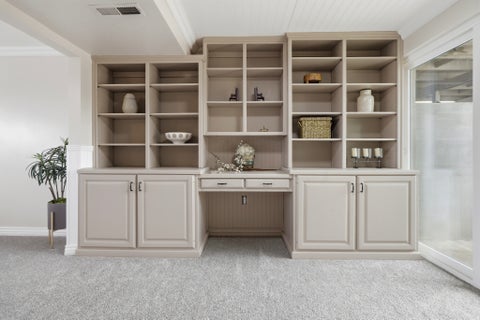Tiny photo for 107 W 2050 S, Bountiful, UT 84010 (MLS # 2184231)