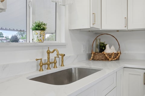 Tiny photo for 107 W 2050 S, Bountiful, UT 84010 (MLS # 2184231)