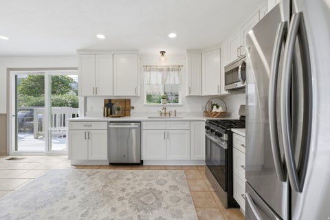 Tiny photo for 107 W 2050 S, Bountiful, UT 84010 (MLS # 2184231)