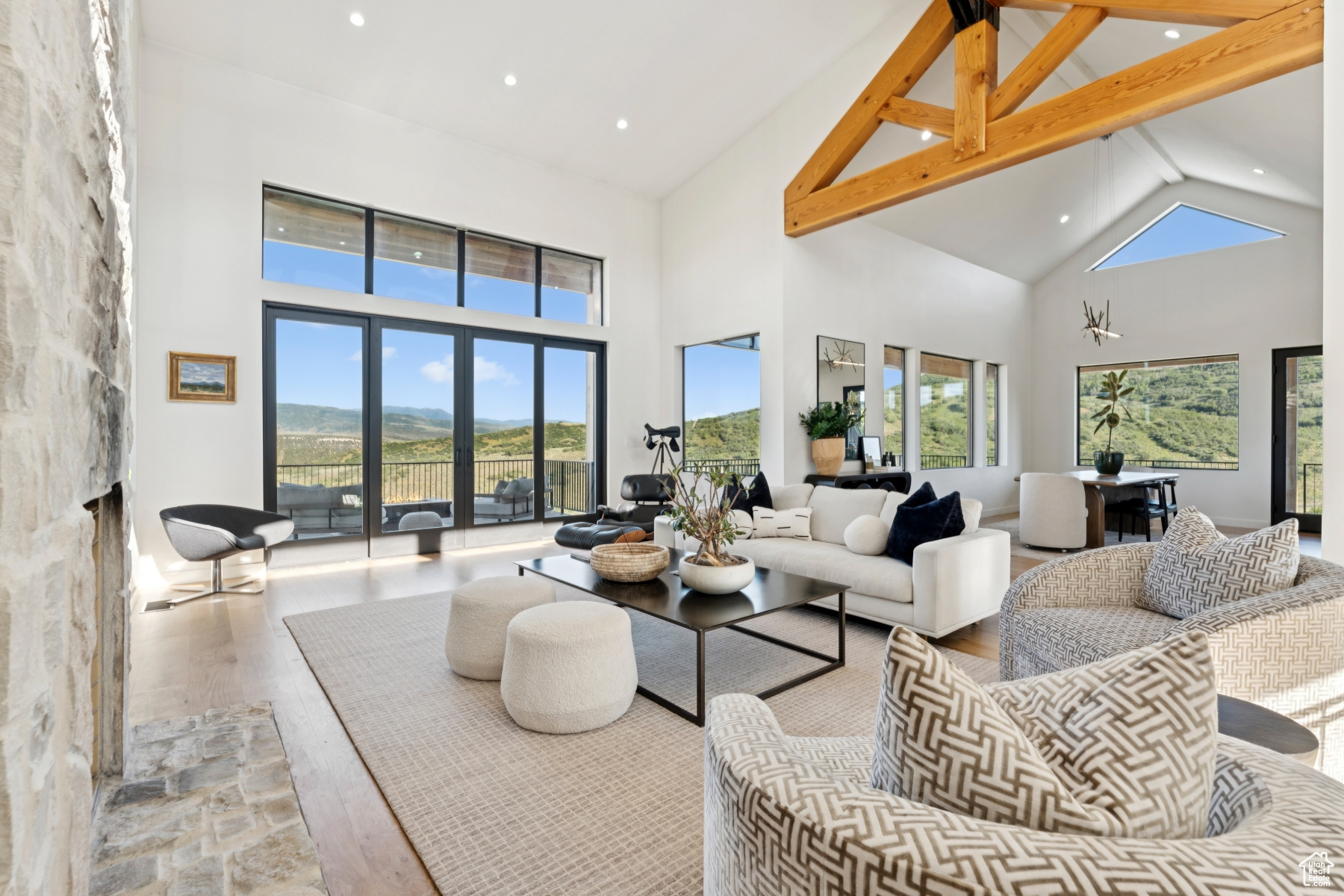 BRIDGE HOLLOW - Residential