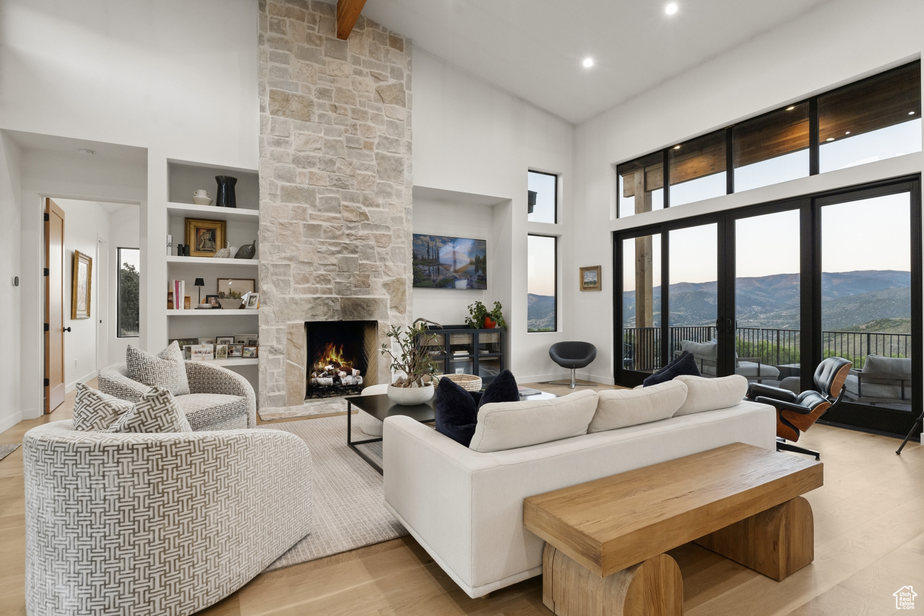 BRIDGE HOLLOW - Residential