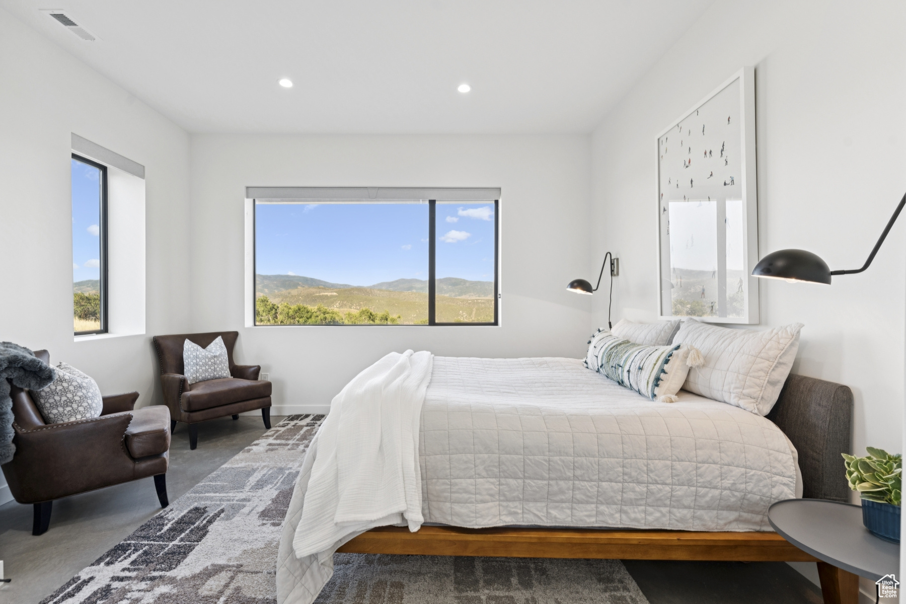 BRIDGE HOLLOW - Residential