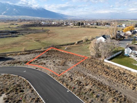 Tiny photo for 844 W 70 N #88, Hyrum, UT 84319 (MLS # 2124994)