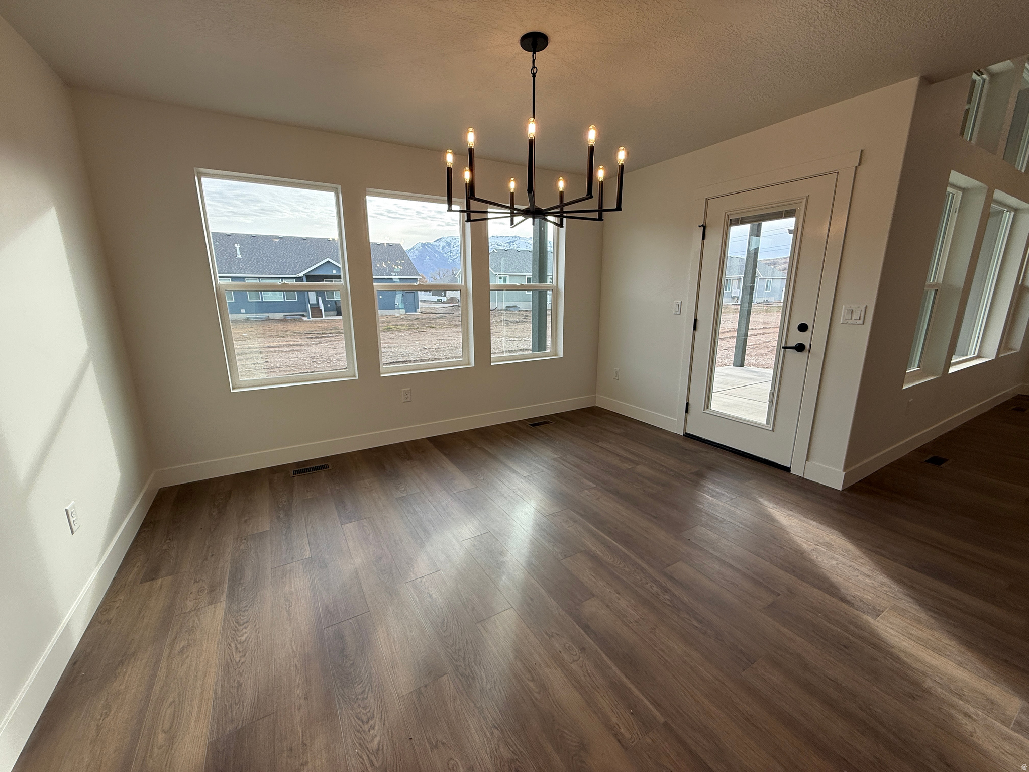 RIVERWOOD - Residential