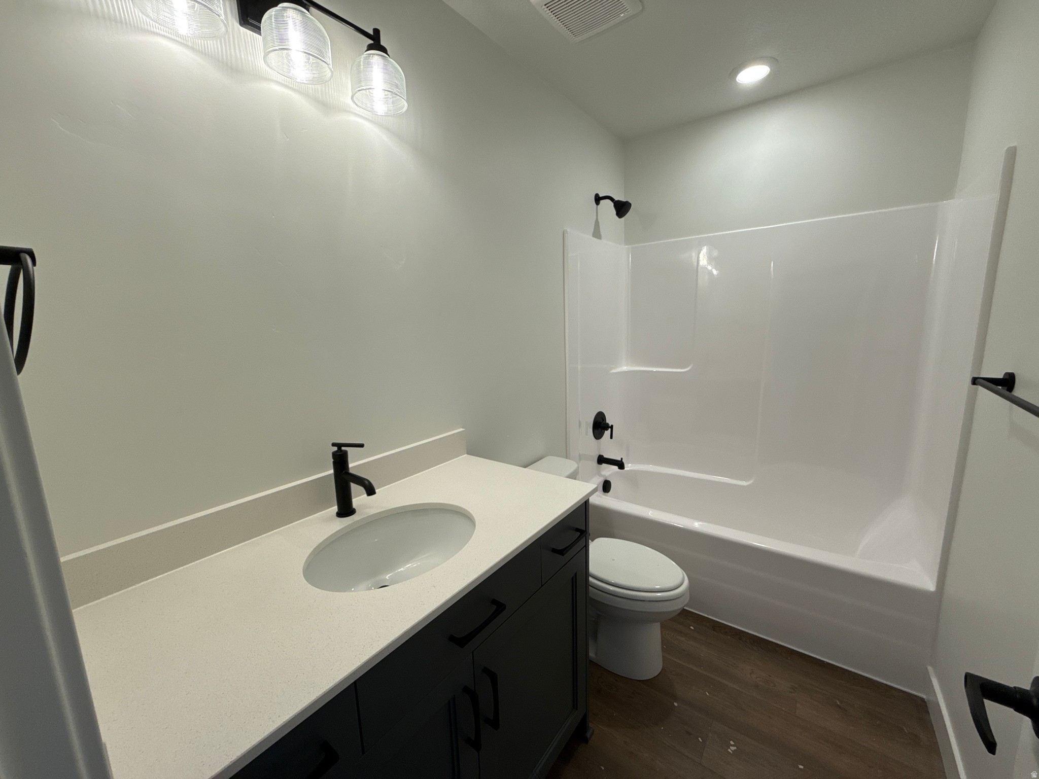 RIVERWOOD - Residential