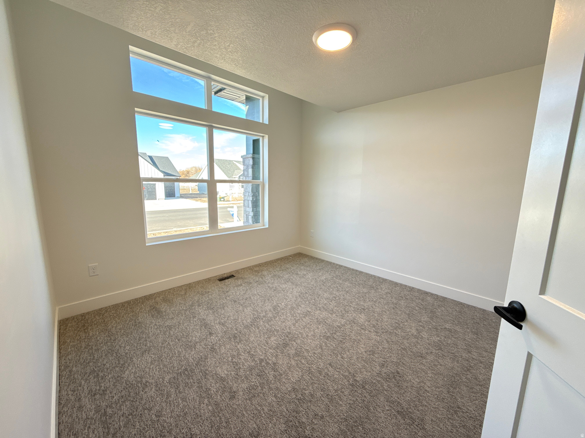 RIVERWOOD - Residential