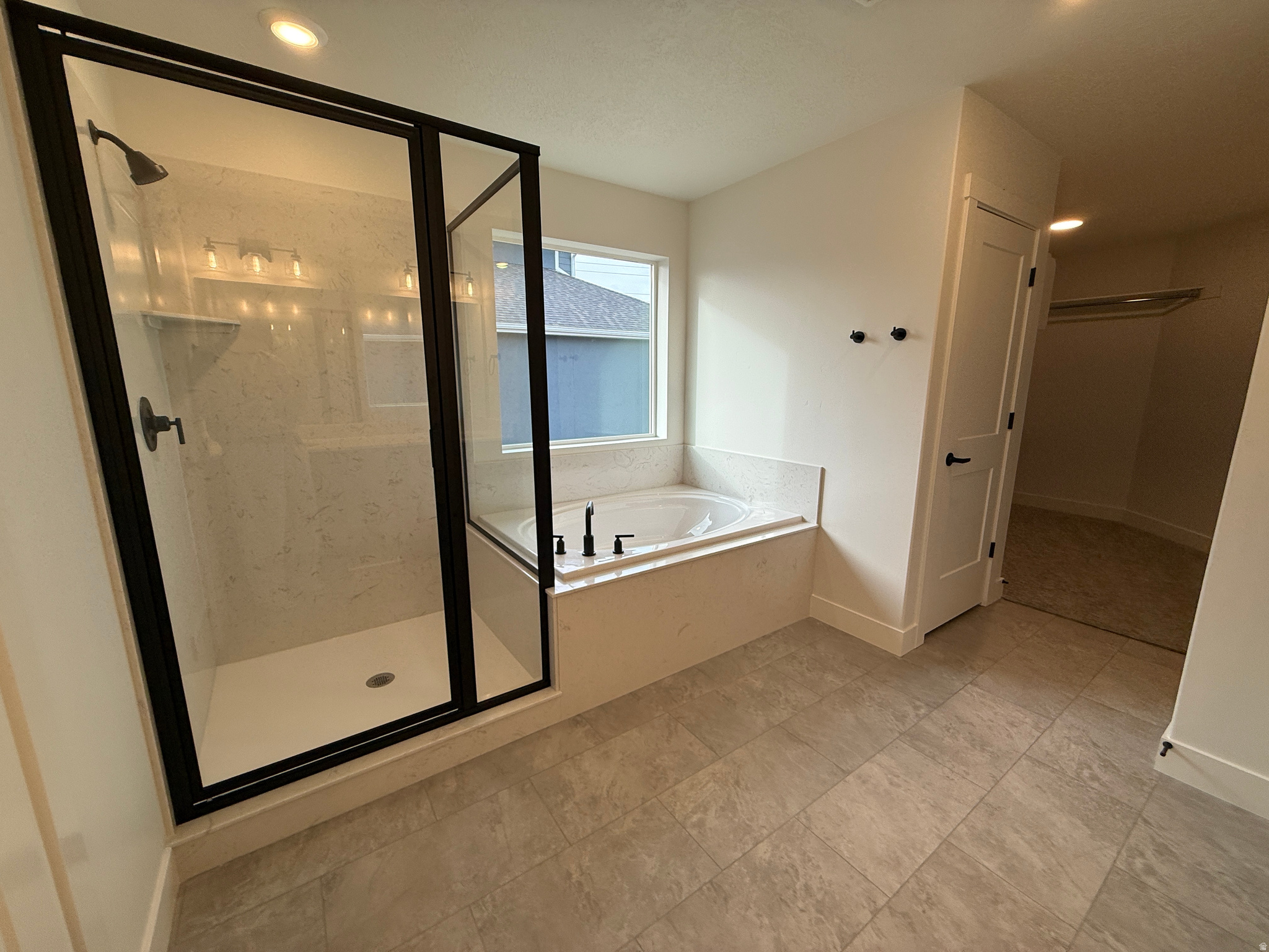 RIVERWOOD - Residential