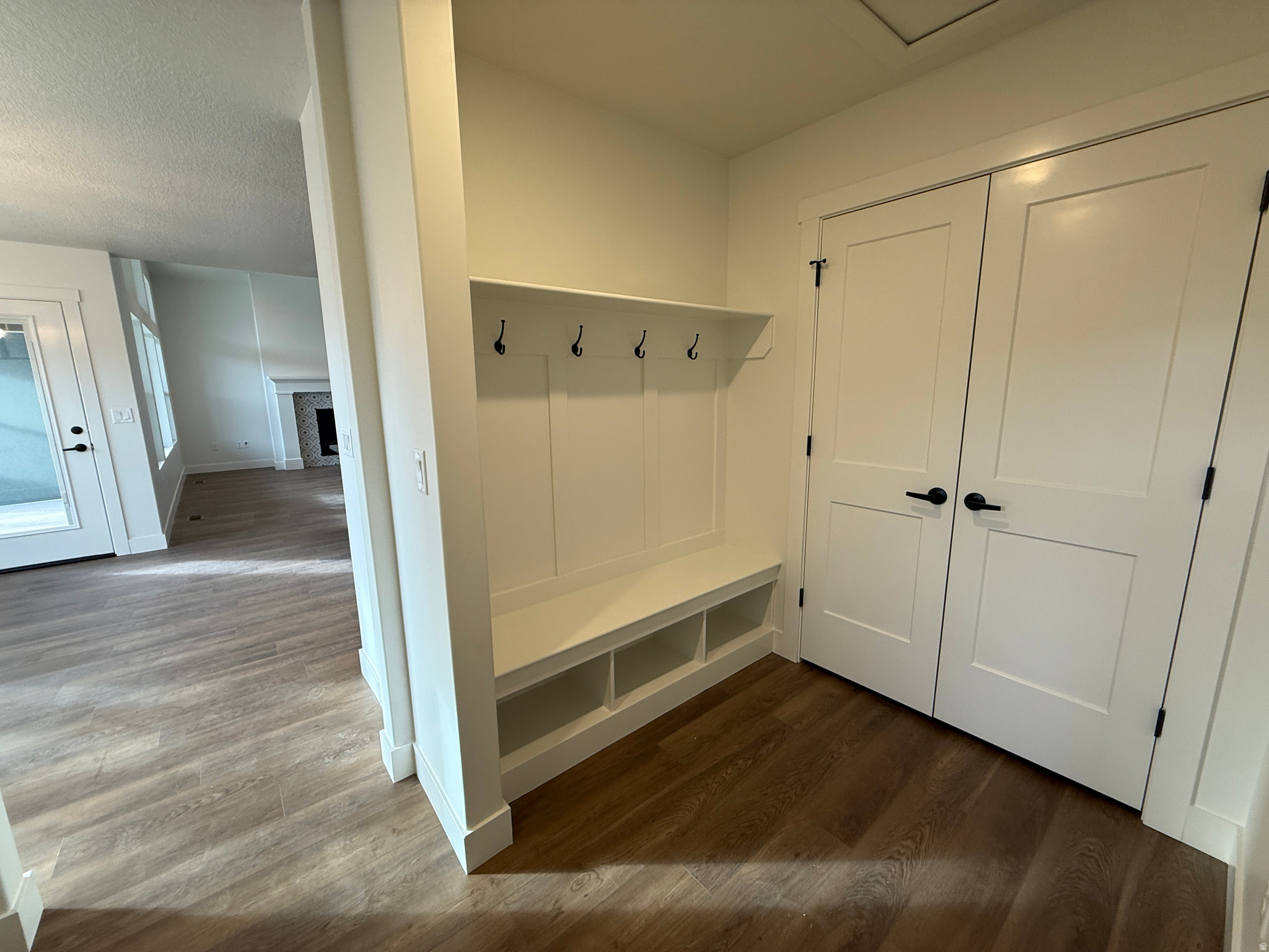 RIVERWOOD - Residential