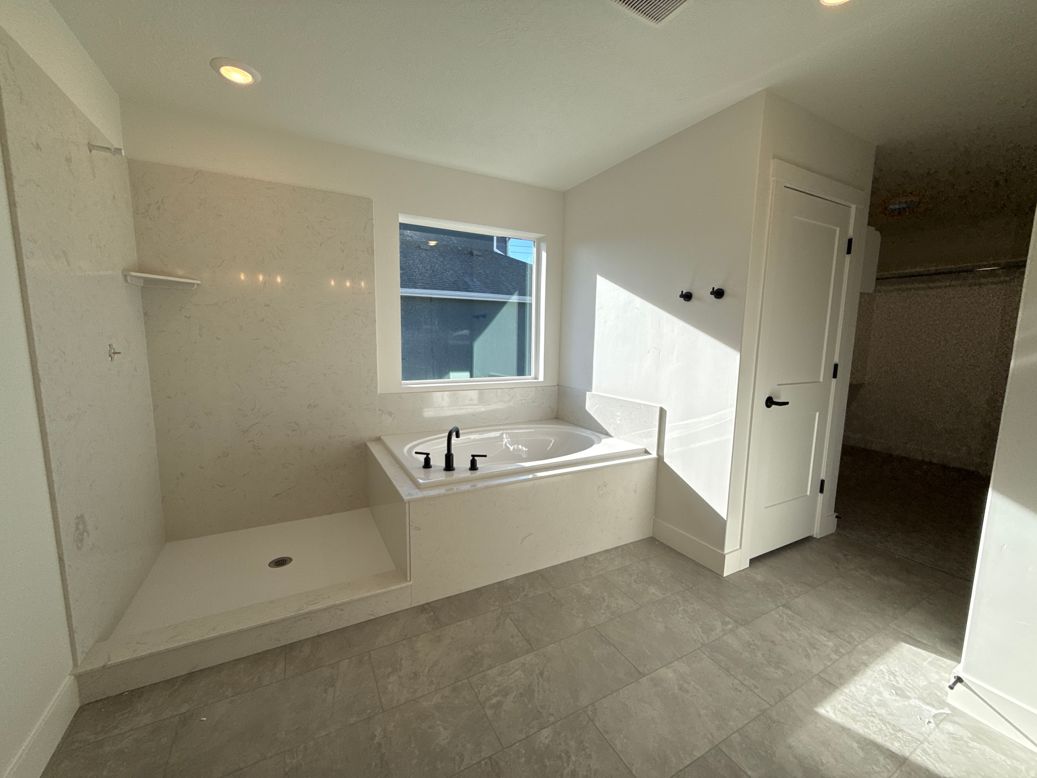 RIVERWOOD - Residential