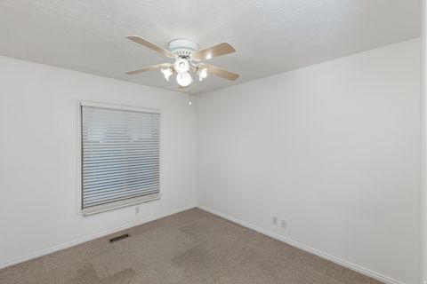 Tiny photo for 624 MOUNTAINEER CIR, Tooele, UT 84074 (MLS # 2120457)