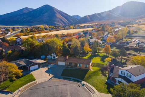 Tiny photo for 624 MOUNTAINEER CIR, Tooele, UT 84074 (MLS # 2120457)