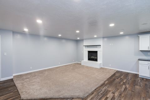 Tiny photo for 624 MOUNTAINEER CIR, Tooele, UT 84074 (MLS # 2120457)