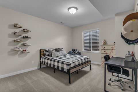 Tiny photo for 34 W 2250 S, Kaysville, UT 84037 (MLS # 2137771)