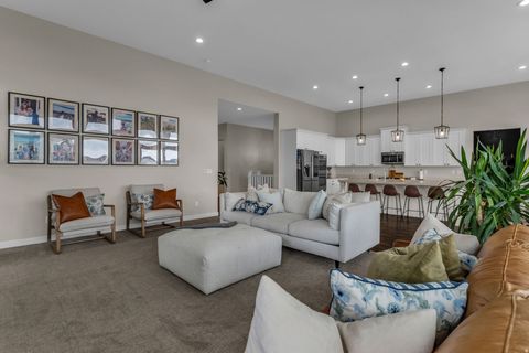 Tiny photo for 34 W 2250 S, Kaysville, UT 84037 (MLS # 2137771)