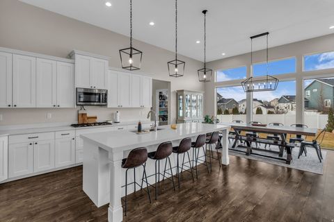 Tiny photo for 34 W 2250 S, Kaysville, UT 84037 (MLS # 2137771)